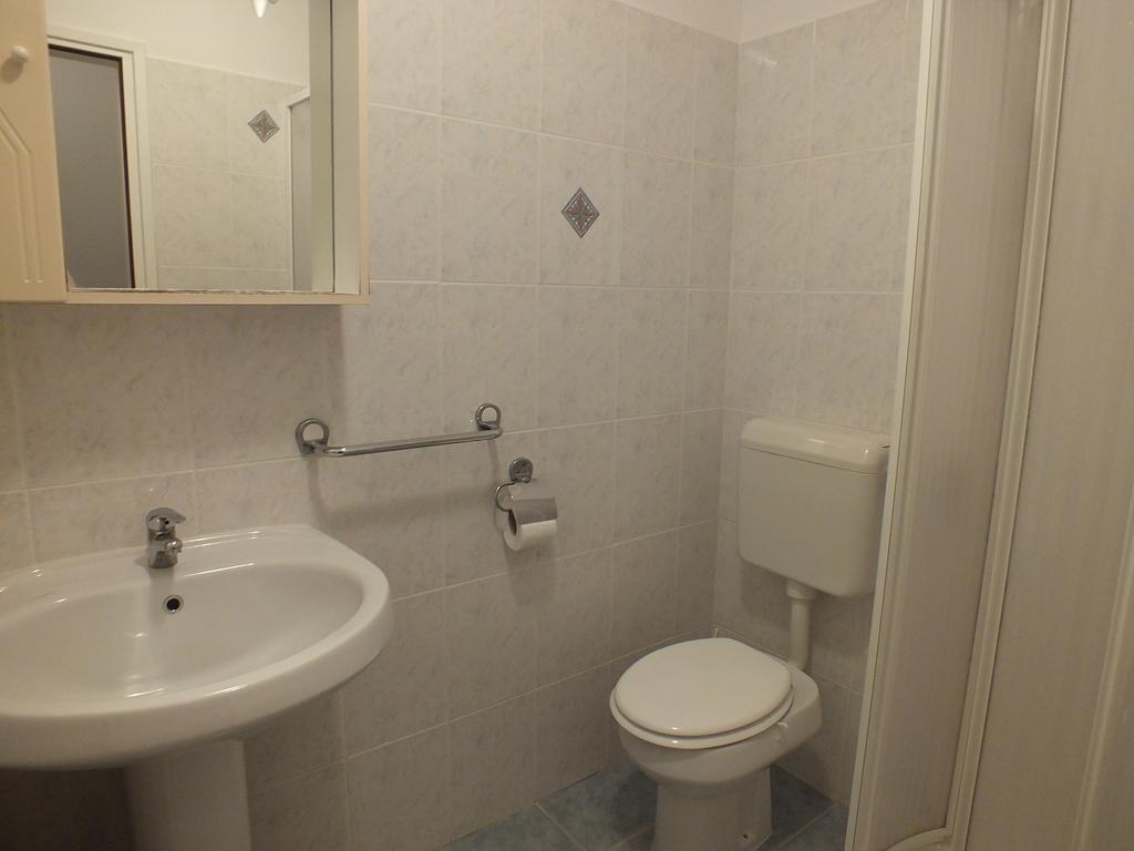 Aqua Family Apartments Karigador Quarto foto